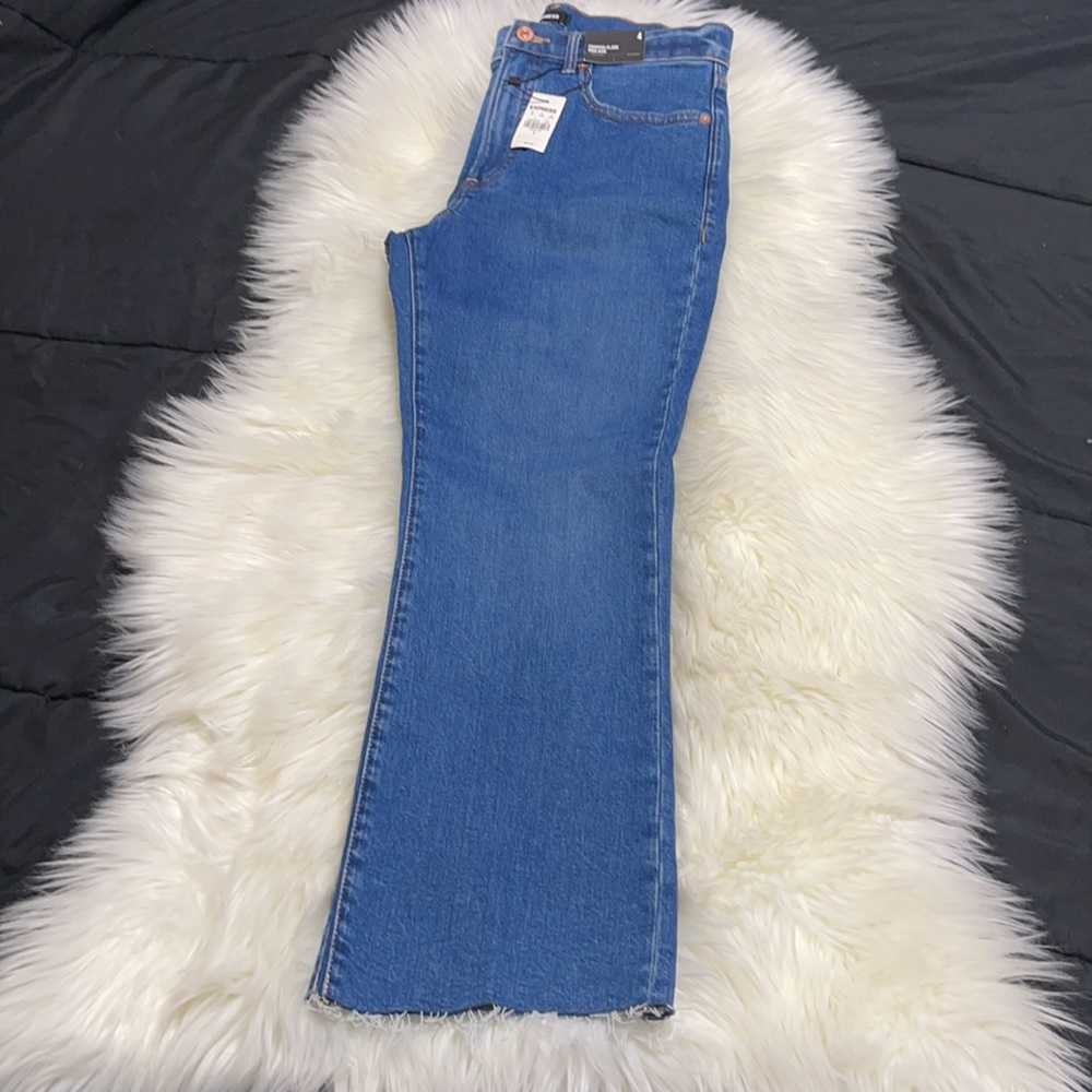 Cropped Flare High Rise Jeans - Picture 5 of 11